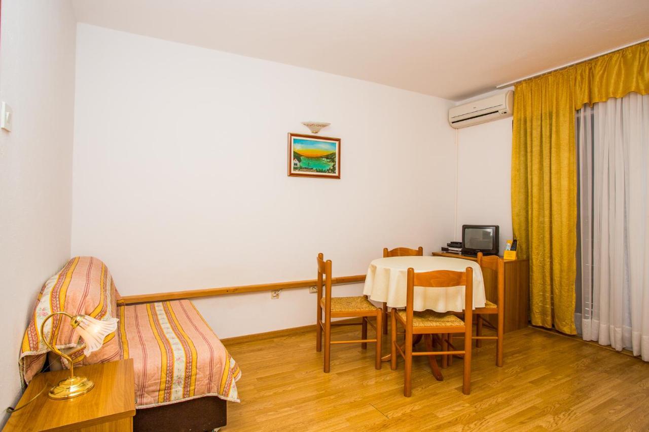 Apartmani Pava Omiš Exterior foto